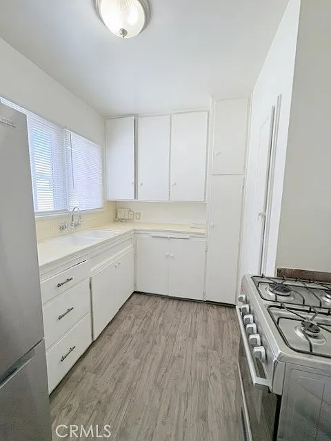 Studio, 4991 sqft, $1,795 — Photo 3