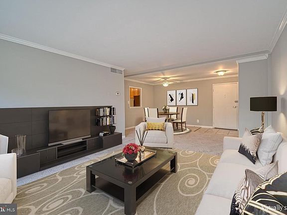 Living room Dining room combo (virtually staged)
