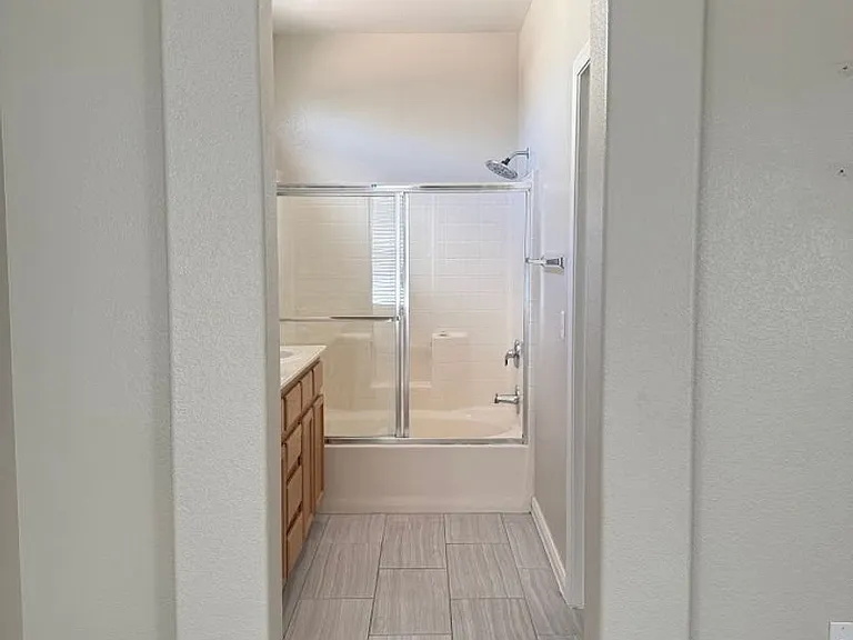 6005 Highland Gardens Dr — Photo 11