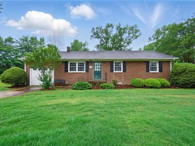 221 Hickory Rd E, Chesapeake, VA, 23322