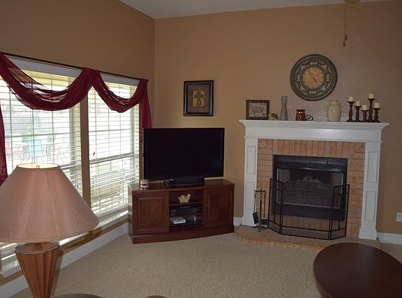 2nd image of 1408 Highglen Trl