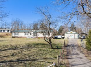 419 Hughes Rd E, Jackson, TN 38305