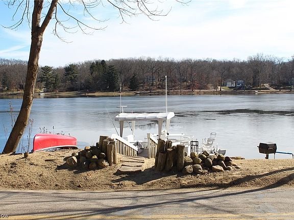2nd image of 6355 Westshore Dr