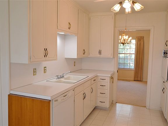 5th image of 5915 Mount Rockwood Cir