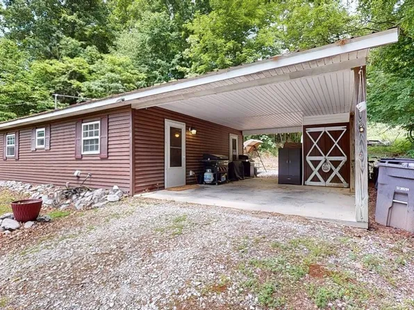 150 Megan Dr, Grand Rivers, KY 42045