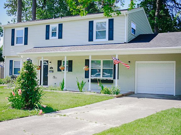 3rd image of 313 Plaza Trail Ct