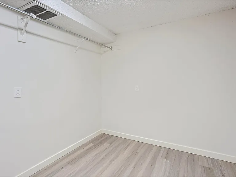 6000 W Mansfield Ave #12 — Photo 26