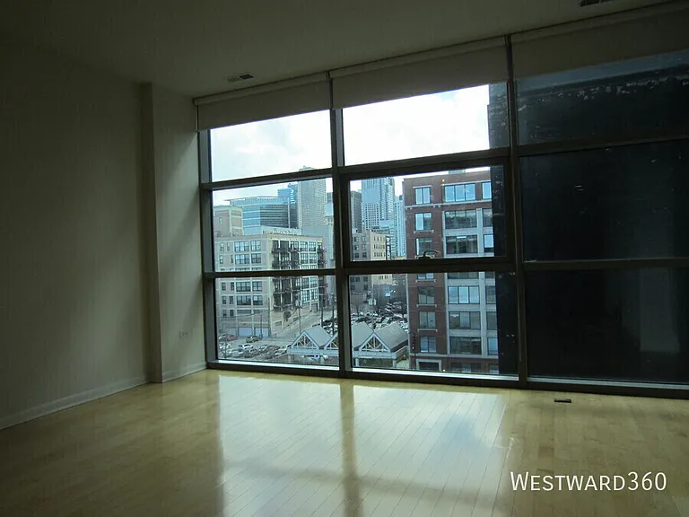 225 S Sangamon #605 — Photo 13