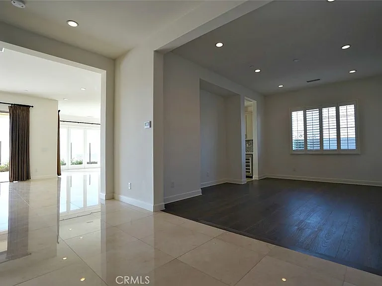 2448 E Roughneck Pl — Photo 9
