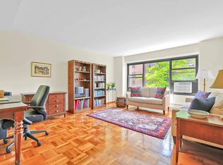 21-50 33rd Rd APT 3B, Astoria, NY 11106