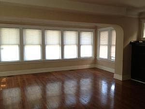 3rd image of 701 N Monticello Ave