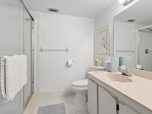 4th image of 2751 NE 15th Street #103