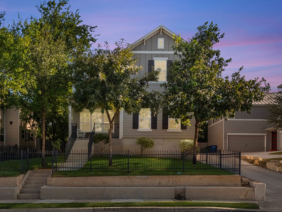 1st image of 256 CLAREMONT AVE #101