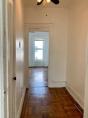 Rented by City Roots Realty | media 10