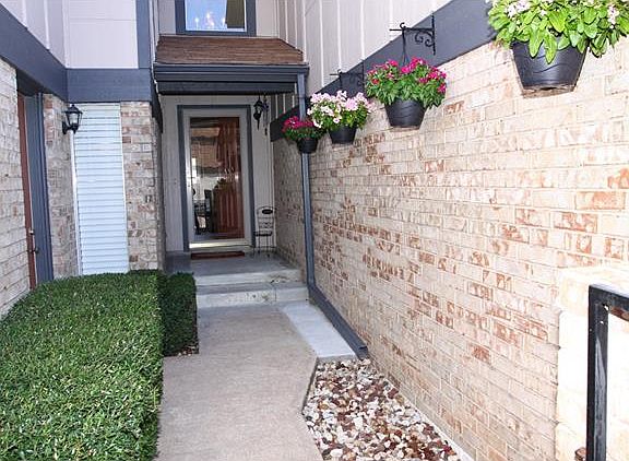 4th image of 1042 Verbena Dr