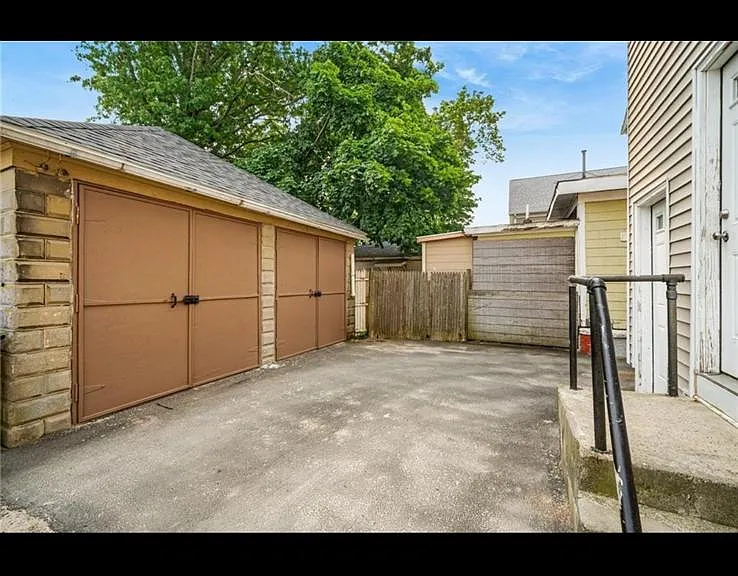 10 Mount Vernon St #3 — Photo 14