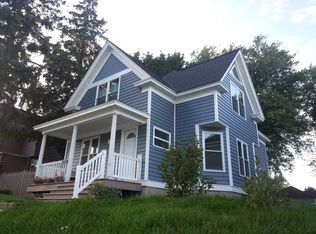 718 W Grand Ave, Port Washington, WI 53074