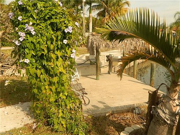 5th image of 2498 Sapodilla Ln