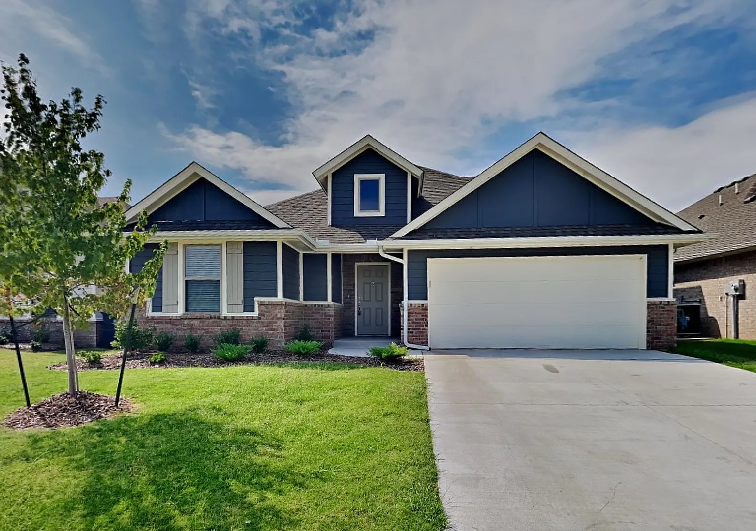 *Leasing Special*Luxury Brand New 3 Bedroom 2.5 Bathroom With Bonus Room In Piedmont Schools- Nei... — Photo 1