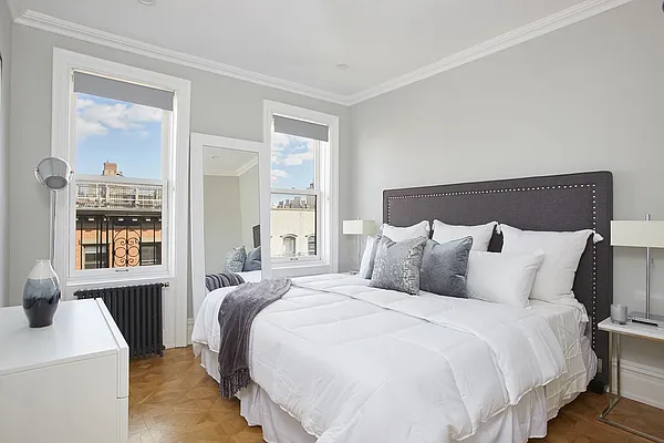 Sold by Stribling | media 11