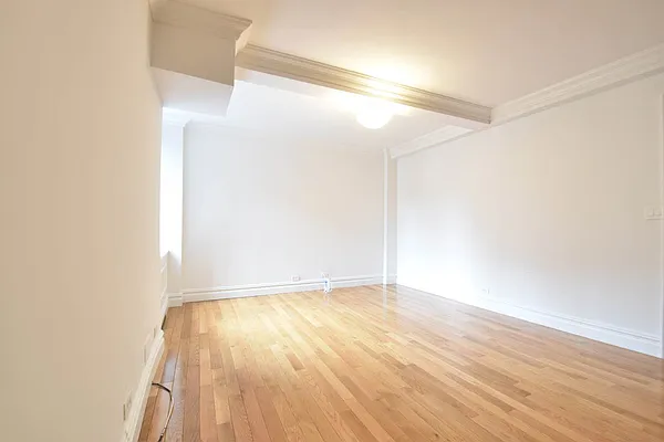 Rented by (Legacy) NY Quality Living Uptown | media 12