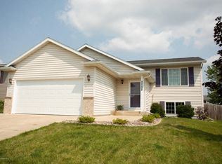 5252 56th Ave NW, Rochester, MN 55901