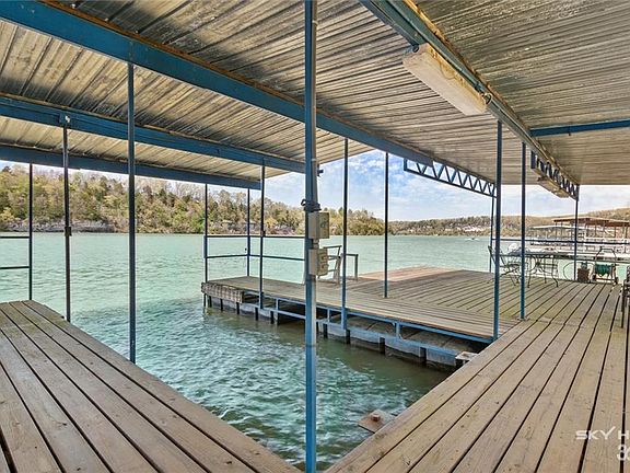 4th image of 20856 Lakeshore Dr #1063