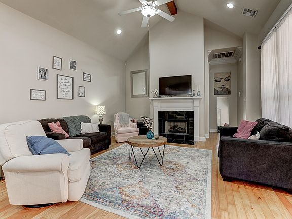 4th image of 114 Floridian Ln