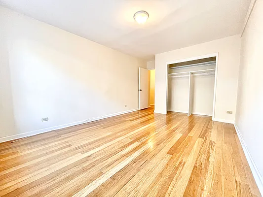 Rented by Keller Williams NYC | media 22