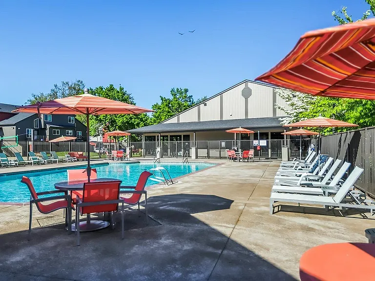 3225 Kinsrow Ave - WEB-45