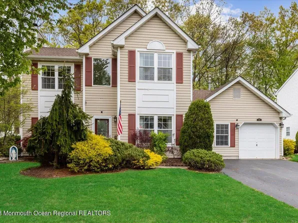 183 Navajo Drive, Aberdeen, NJ 07747