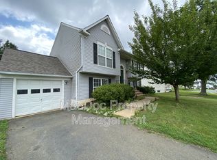 16 N Jenny Lynn Rd, Fredericksburg, VA