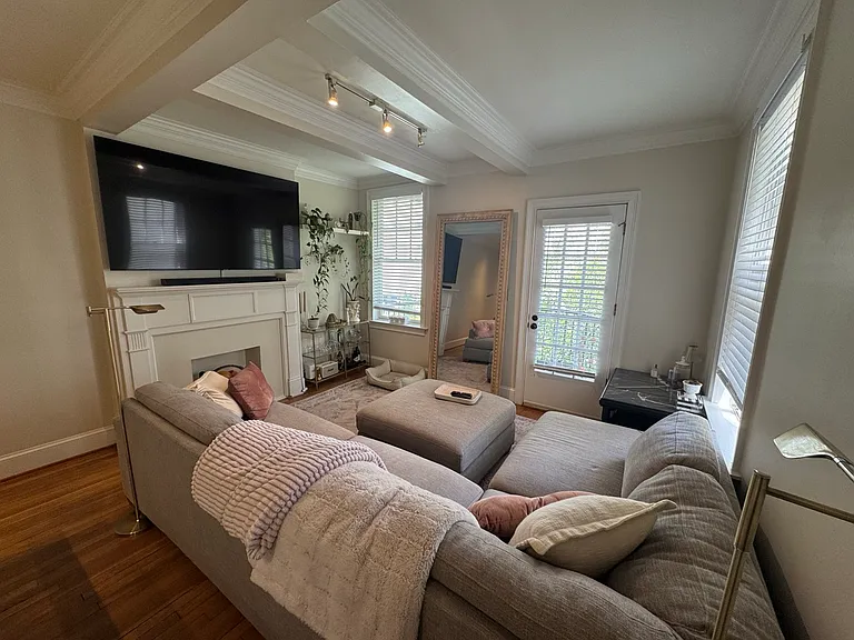 2840 Peachtree Rd NW #308 — Photo 2