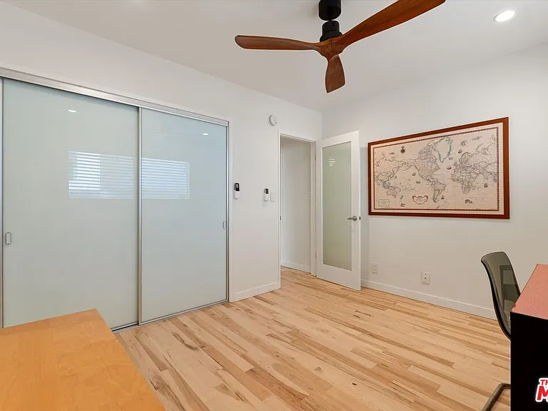 2921 10th St #3 — Photo 20