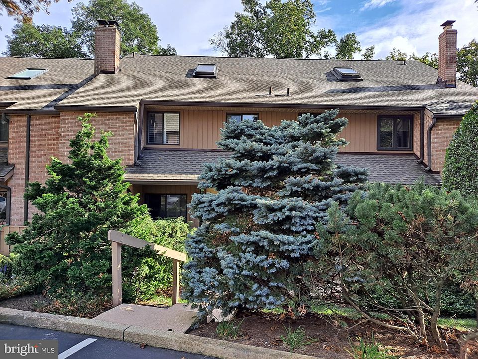 1st image of 333 Paoli Woods