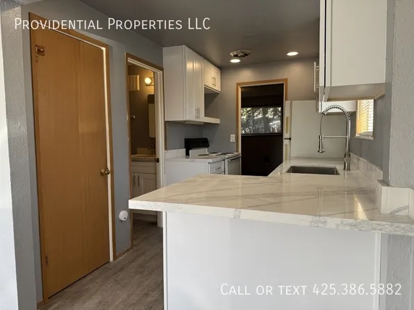 1122 Lafayette St S APT 4, Tacoma, WA 98444