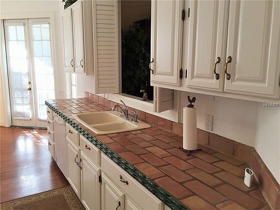 3rd image of 10214 Chiltern Garden Dr
