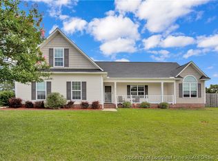 114 Newton Ct, Raeford, NC 28376