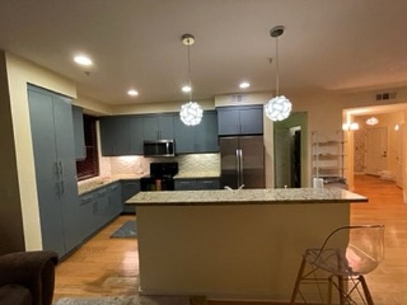 Big Spacious Kitchen with countertop