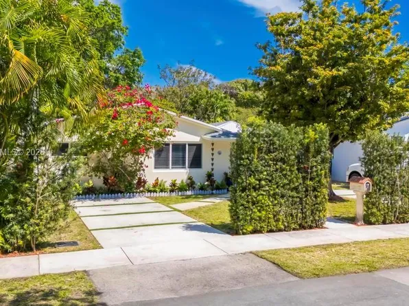 222 SW 7th St, Dania Beach, FL 33004