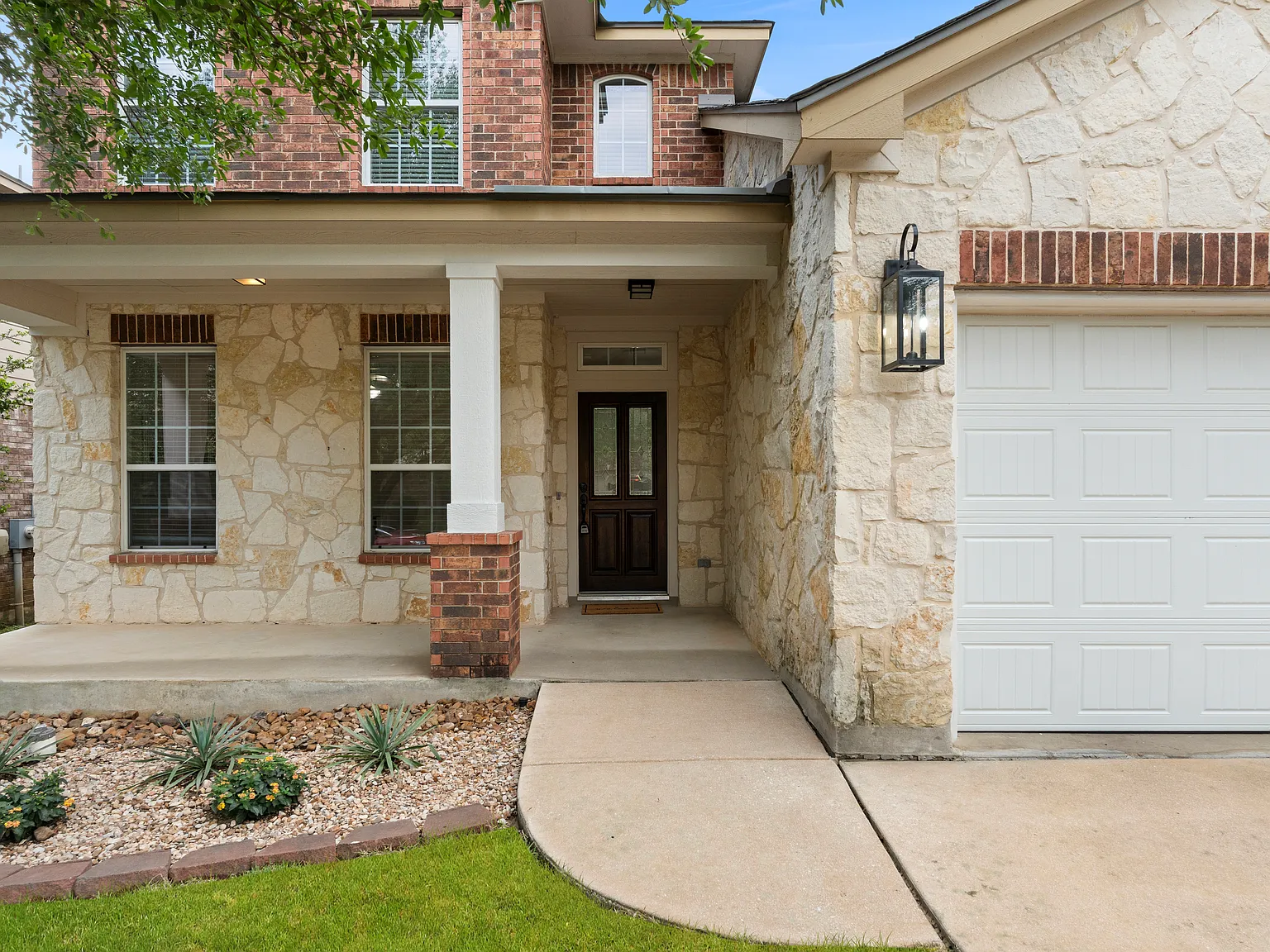 David Weekley Home for Lease — Photo 4
