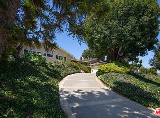 14929 La Cumbre Dr, Pacific Palisades, CA 90272