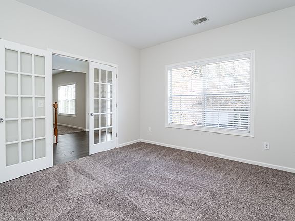 4th image of 4006 Saddlebrook Creek Dr
