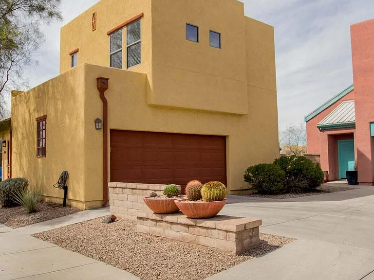 868 W Calle Carasol #2 — Photo 13