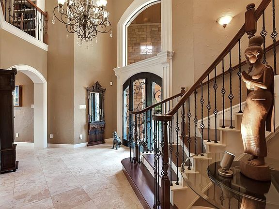 3rd image of 3007 Serena Vista Way