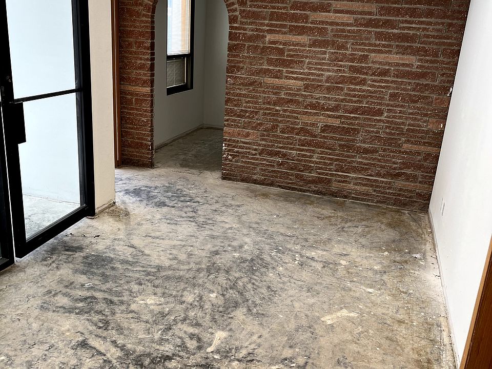 1st image of 227 N Magnolia Ave #201