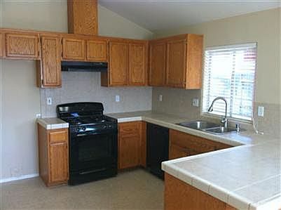 2nd image of 5201 Grant Grove St