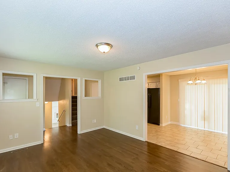6490 N Delta Ave — Photo 7