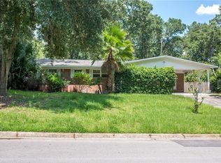1009 NW 39th Dr, Gainesville, FL 32605