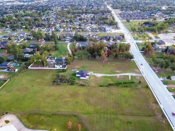 3609 W Prien Lake Rd, Lake Charles, LA 70605